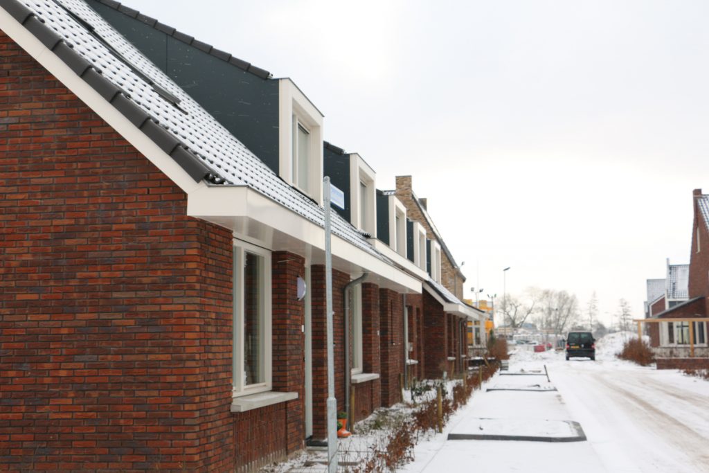 overstek woningen