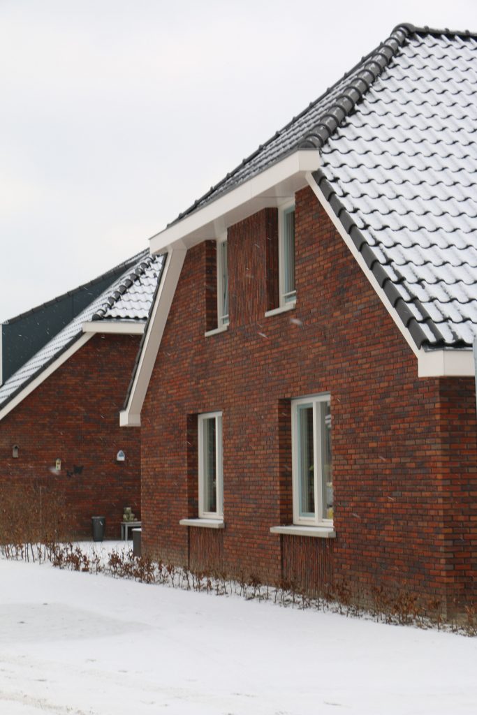 wolfseind voorzijde woning